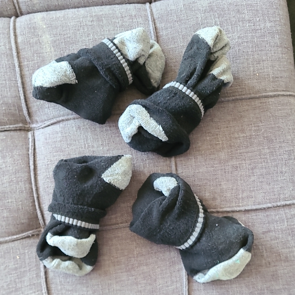Men's Black and Gray Socks 4‎ Pair